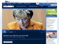 Bild zum Artikel: Merkel-Lied: Mal Hü und mal Hott