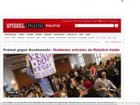 Bild zum Artikel: Protest gegen Bundeswehr: Studenten schreien de Maizière nieder