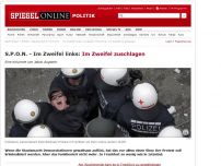 Bild zum Artikel: Proteste in Frankfurt und Istanbul: Im Zweifel zuschlagen