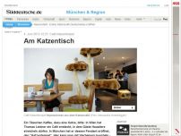 Bild zum Artikel: Café Katzentempel: Am Katzentisch
