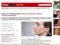 Bild zum Artikel: Studie zur Familienpolitik: Ministerin Schröder zensiert Forschungsinstitute