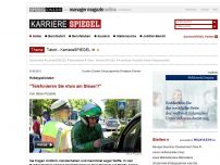 Bild zum Artikel: Hobby-Polizisten: 'Telefonieren Sie etwa am Steuer?'