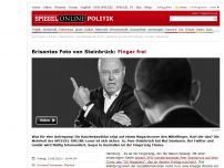 Bild zum Artikel: Brisantes Foto von Steinbrück: Finger frei
