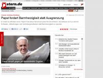 Bild zum Artikel: Schwule, Verhütung, Abtreibung: Papst fordert Barmherzigkeit statt Ausgrenzung