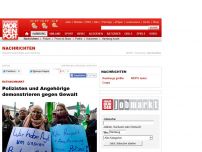 Bild zum Artikel: Rathausmarkt - Polizisten und Angehörige demonstrieren gegen Gewalt