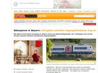 Bild zum Artikel: Bahnpanne in Bayern: Fahrgäste schieben liegengebliebenen Zug an