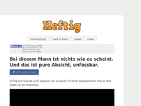 Bild zum Artikel: Bei diesem Mann ist nichts wie es scheint. Und das ist pure Absicht, unfassbar.