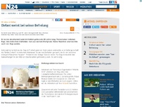 Bild zum Artikel: 50 Jahre in Ketten -
Elefant weint bei seiner Befreiung