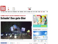 Bild zum Artikel: SCHADE! Bier-Laster kippt um