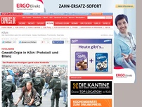 Bild zum Artikel: Liveticker zu 'Hooligans gegen Salafisten' - Demo in Köln: Eskalation! Polizei-Transporter umgeworfen, Steine fliegen - Polizei setzt sich zur Wehr