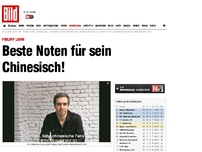 Bild zum Artikel: Fangruß mal anders - Beste Noten für das Lahm-Chinesisch!