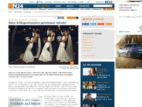 Bild zum Artikel: 'Ja, ich will', 'Ja, ich will', Ja, ich will' - 
Wenn Drillingsschwestern gemeinsam heiraten