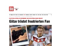 Bild zum Artikel: Weil der virtuelle Mario versagte - Götze tröstet Playstation-Fan