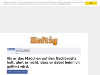 Bild zum Artikel: Als er das Mädchen auf den Nachbarsitz holt, ahnt er nicht, dass er dabei heimlich gefilmt wird.