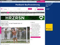 Bild zum Artikel: Buffon hütet Tor bei Freizeit-Kick mit Jugendlichen