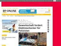 Bild zum Artikel: Angriff auf Beamte in Düren - Gewerkschaft fordert Elektroschocker für Polizisten