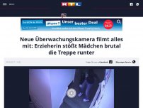 Bild zum Artikel: Neue Überwachungskamera filmt alles mit: Erzieherin stößt Mädchen brutal die Treppe runter