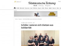 Bild zum Artikel: Schüler rasieren sich Glatzen aus Solidarität