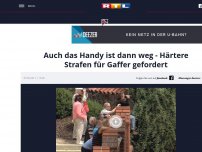 Bild zum Artikel: Auch das Handy ist dann weg - Härte Strafen für Gaffer gefordert