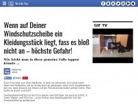 Bild zum Artikel: Wenn auf Deiner Windschutzscheibe ein Kleidungsstück liegt, fass es bloß nicht an – höchste Gefahr!