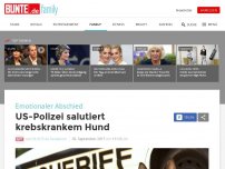 Bild zum Artikel: Emotionaler Abschied! Polizei salutiert krebskrankem Hund