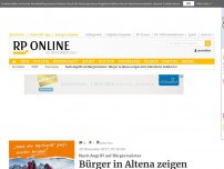 Bild zum Artikel: Nach Angriff auf Bürgermeister - Bürger in Altena zeigen mit Lichterkette Solidarität