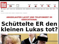 Bild zum Artikel: Angeklagter lacht im Saal - Schüttelte ER den kleinen Lukas tot?