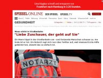 Bild zum Artikel: Mann stirbt in Straßenbahn: 'Liebe Zuschauer, der geht auf Sie'