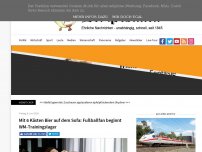 Bild zum Artikel: Mit 6 Kästen Bier auf dem Sofa: Fußballfan beginnt WM-Trainingslager