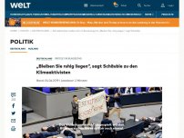 Bild zum Artikel: „Bleiben Sie ruhig liegen“, sagt Schäuble zu den Klimaaktivisten