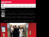 Bild zum Artikel: Politiker im Fahrstuhl