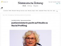 Bild zum Artikel: Rassismus bei der Polizei: Justizministerin pocht auf Studie zu Racial Profiling