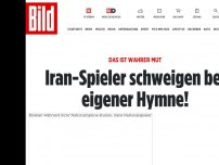 Bild zum Artikel: Das ist wahrer Mut - Iran-Spieler schweigen bei eigener Hymne!