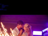 Bild zum Artikel: 'Die große Schlagerstrandparty 2023': Heiße Szenen zwischen Florian Silbereisen und Beatrice Egli – und Kritik