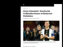 Bild zum Artikel: Deutsche Fußballerinnen äußern sich zum Kuss-Skandal