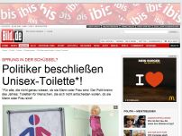 Bild zum Artikel: Sprung in der Schüssel? - Politiker beschließen Unisex-Toilette!