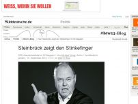 Bild zum Artikel: SPD-Kanzlerkandidat im SZ-Magazin: Steinbrück zeigt den Stinkefinger