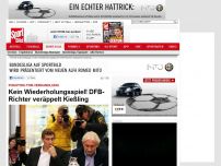Bild zum Artikel: Phantom-Tor-Urteil  -  

Kein Wiederholungsspiel! DFB-Richter veräppelt Kießling