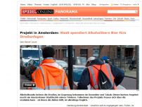 Bild zum Artikel: Projekt in Amsterdam: Stadt spendiert Alkoholikern Bier fürs Straßenfegen