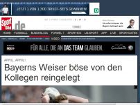 Bild zum Artikel: Bayerns Weiser vonden Kollegen reingelegt Bayern-Youngster Mitchell Weiser ist vor dem Hinspiel in Manchester von seinen Teamkollegen böse in den April geschickt worden. »