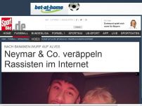 Bild zum Artikel: Neymar & Co. veräppeln Rassisten Nach dem Bananen-Wurf auf Barca-Verteidiger Dani Alves beim Spiel in Villarreal werden die Rassisten nun im Internet auf die Schippe genommen. »