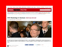 Bild zum Artikel: NPD-Niederlage in Sachsen: ... und raus ist sie!
