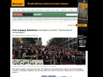 Bild zum Artikel: Aufruf gegen Salafisten: Hooligans wollen 'Deutschland verteidigen'
