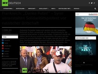 Bild zum Artikel: Frankreich: „Danke Putin!“ – Syrer veranstalten Solidaritätsprotest vor russischer Botschaft