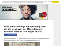 Bild zum Artikel: Die Kellnerin bringt die Rechnung. Aber als sie sieht, was der Mann darunter schreibt, werden...