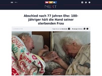 Bild zum Artikel: Abschied nach 77 Jahren Ehe: 100-Jähriger hält die Hand seiner sterbenden Frau