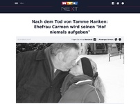 Bild zum Artikel: Nach dem Tod von Tamme Hanken: Ehefrau Carmen wird seinen 'Hof niemals aufgeben'