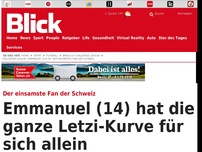 Bild zum Artikel: Der einsamste Fan der Schweiz: Emmanuel (14) hat die ganze Letzi-Kurve für sich allein