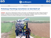 Bild zum Artikel: Protestzug: Flüchtlinge marschieren vor dem Bamf auf