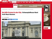 Bild zum Artikel: Bei AfD-Protest in der City: Schauspielhaus hisst Anti-Nazi-Banner